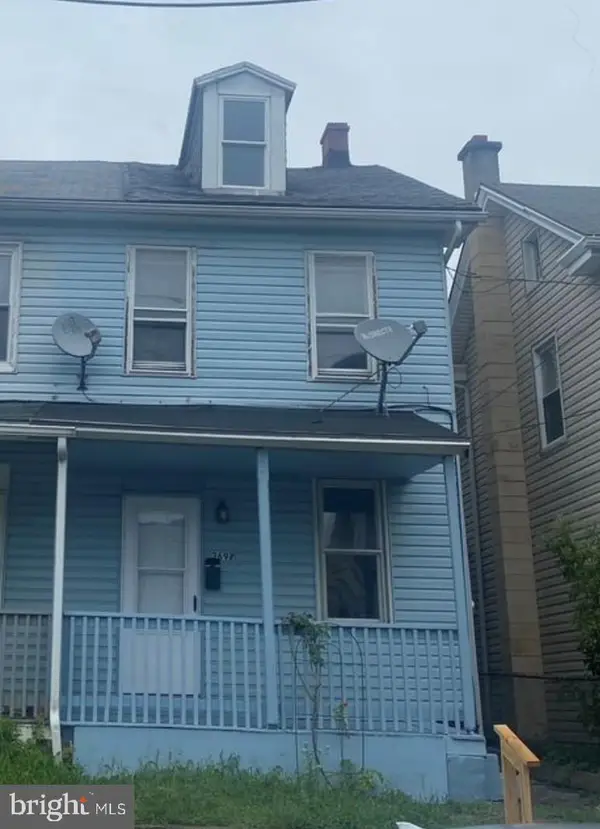 369-1/2 S 2nd St, STEELTON, PA 17113