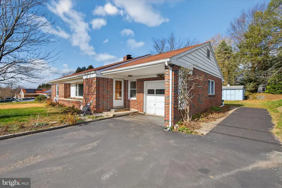 7710 Valleyview Ave, Harrisburg, PA 17112 - Image #2