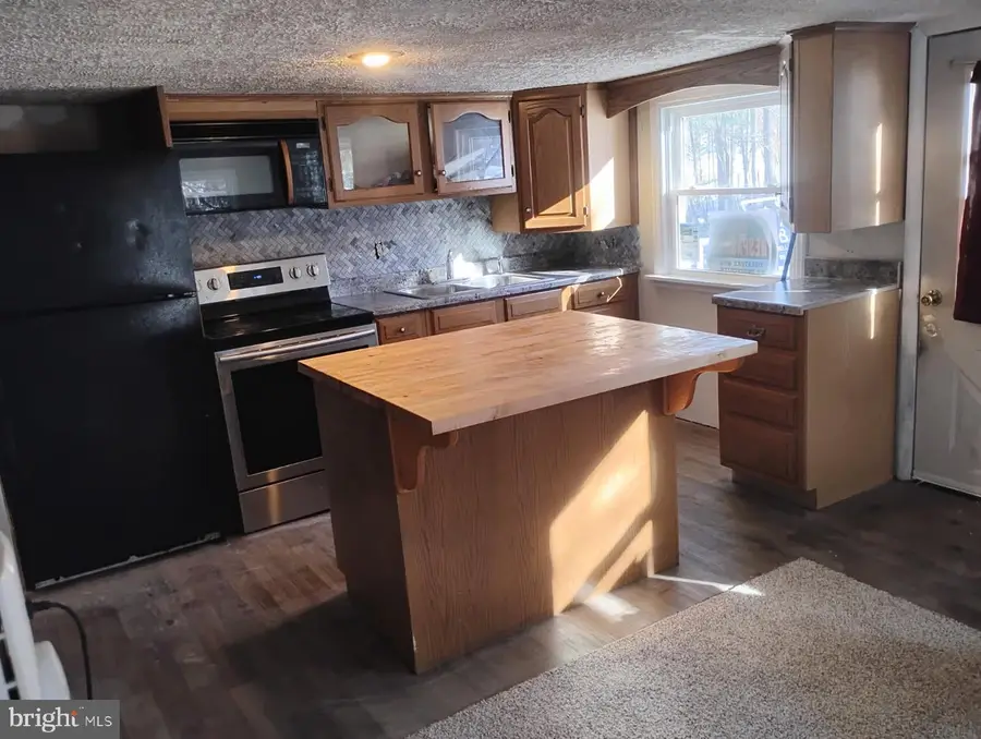 8012 Appleby Rd, Harrisburg, PA 17112 - Image #2