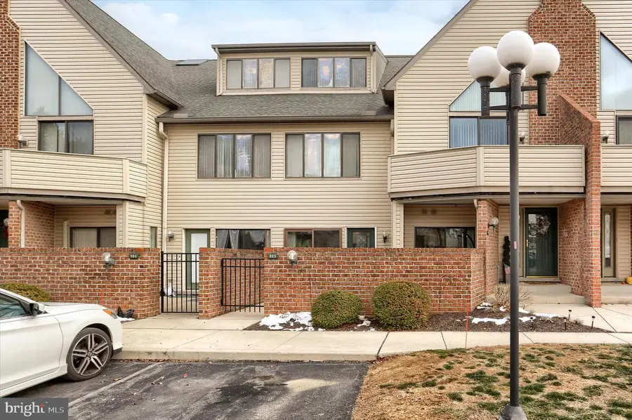 905 Cherrington Dr, Harrisburg, PA 17110 - Image #2