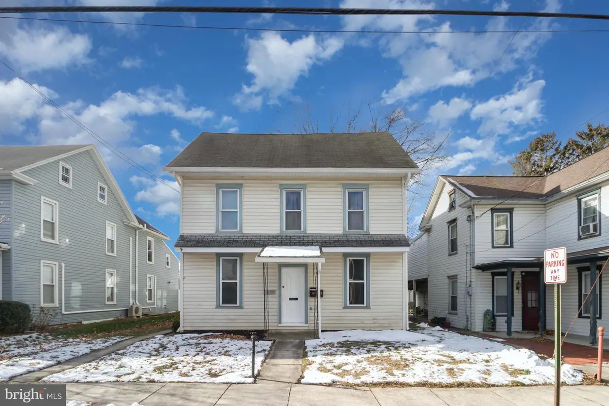 118 S Railroad St, Hummelstown, PA 17036 - Image #1