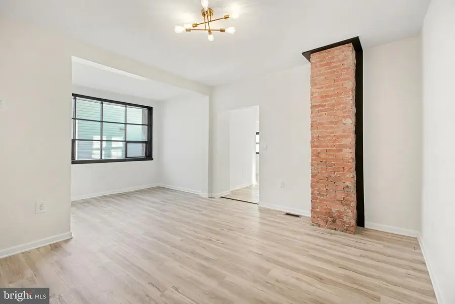 118 S Railroad St, Hummelstown, PA 17036 - Image #3