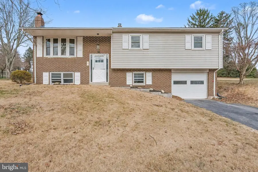 404 Erdman Dr, Dauphin, PA 17018 - Image #2