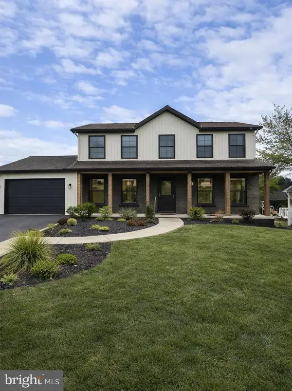 897 Sunny Hill Ln, HARRISBURG, PA 17111