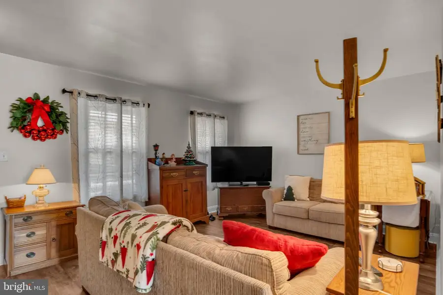 114 Buckley Dr, Harrisburg, PA 17112 - Image #2