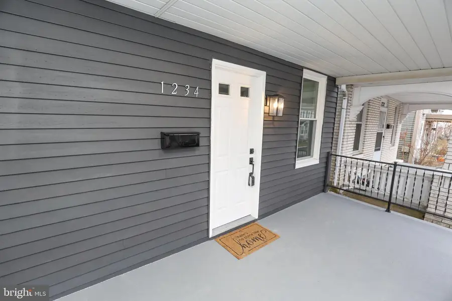 1234 Main St, Harrisburg, PA 17113 - Image #2