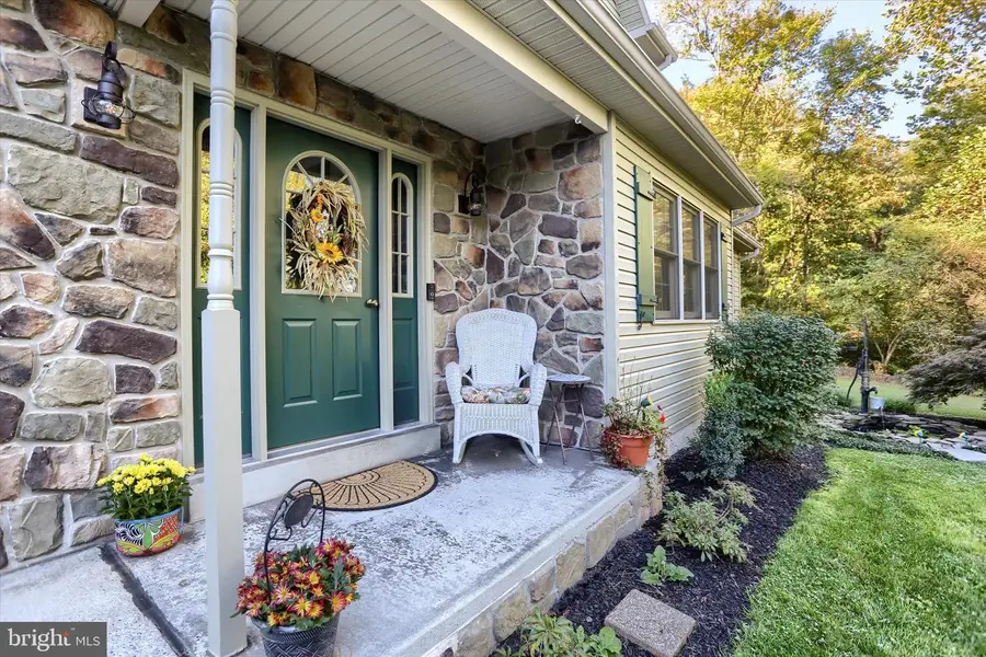 615 Singer Ln, Dauphin, PA 17018 - #2