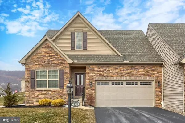 4310 Ashdon Dr, HARRISBURG, PA 17112