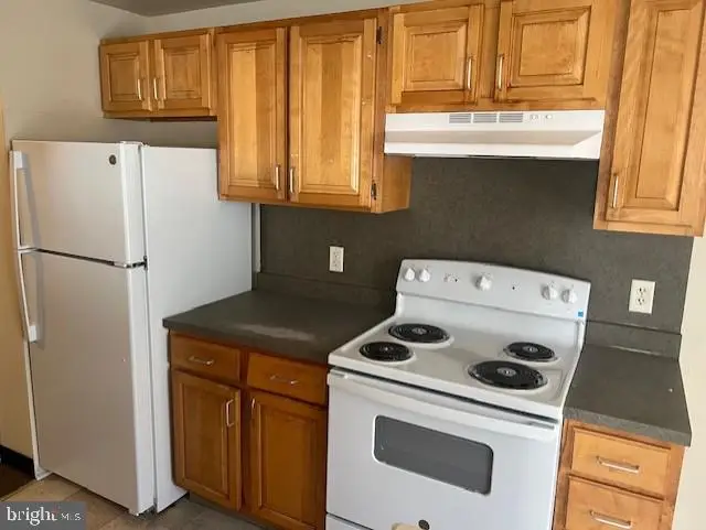 1252 Derry St, Harrisburg, PA 17104 - Image #2