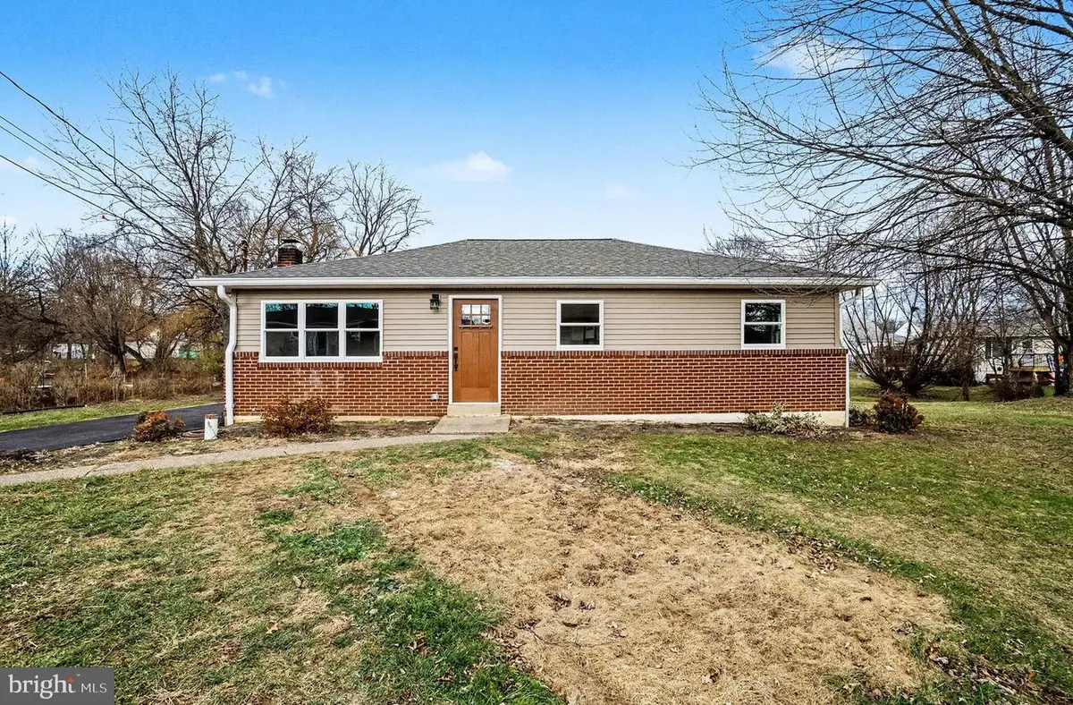 6216 Locust St, Harrisburg, PA 17112 - Image #1