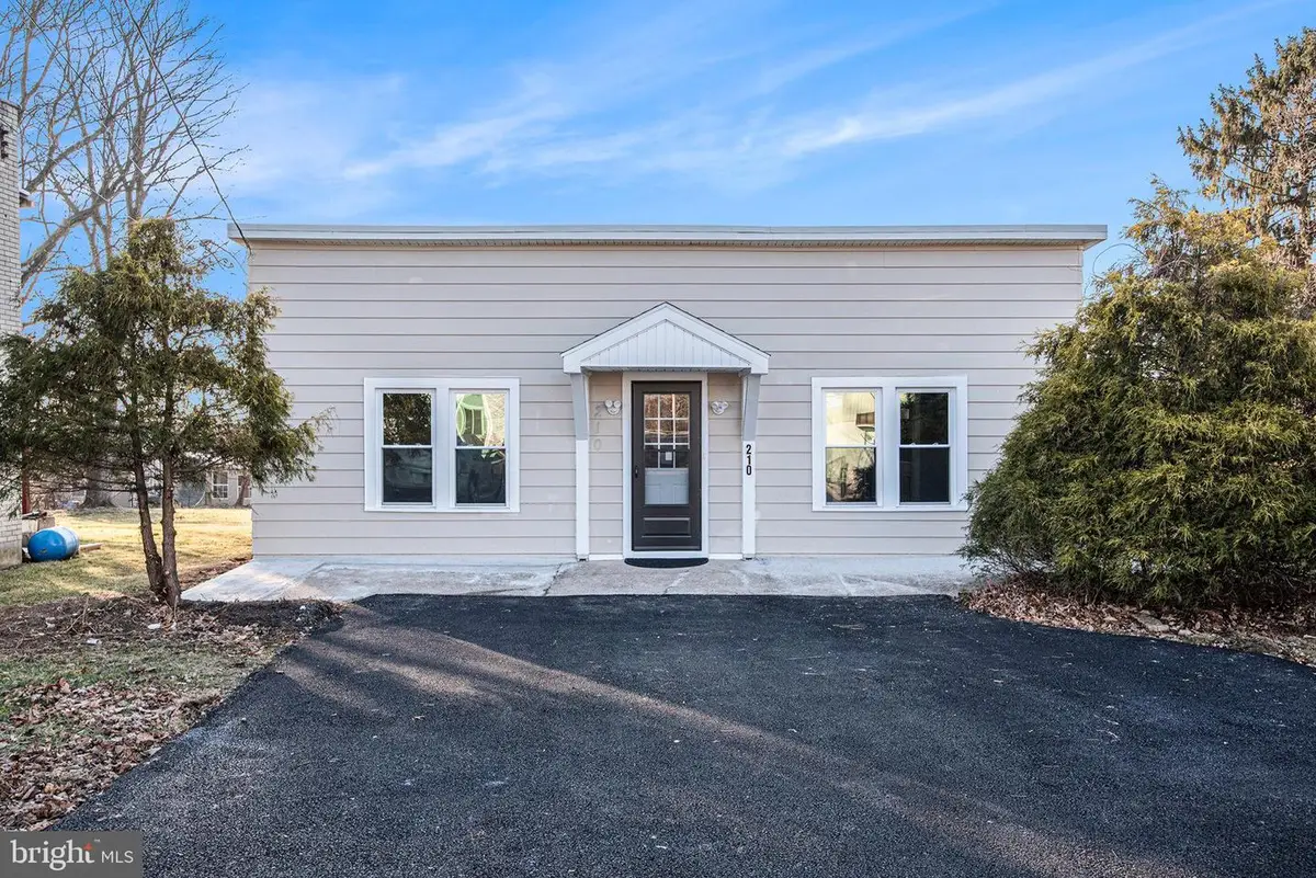 210 Beaver Rd, Harrisburg, PA 17112 - Image #1