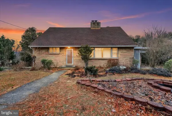 5020 Sunset Dr, HARRISBURG, PA 17112