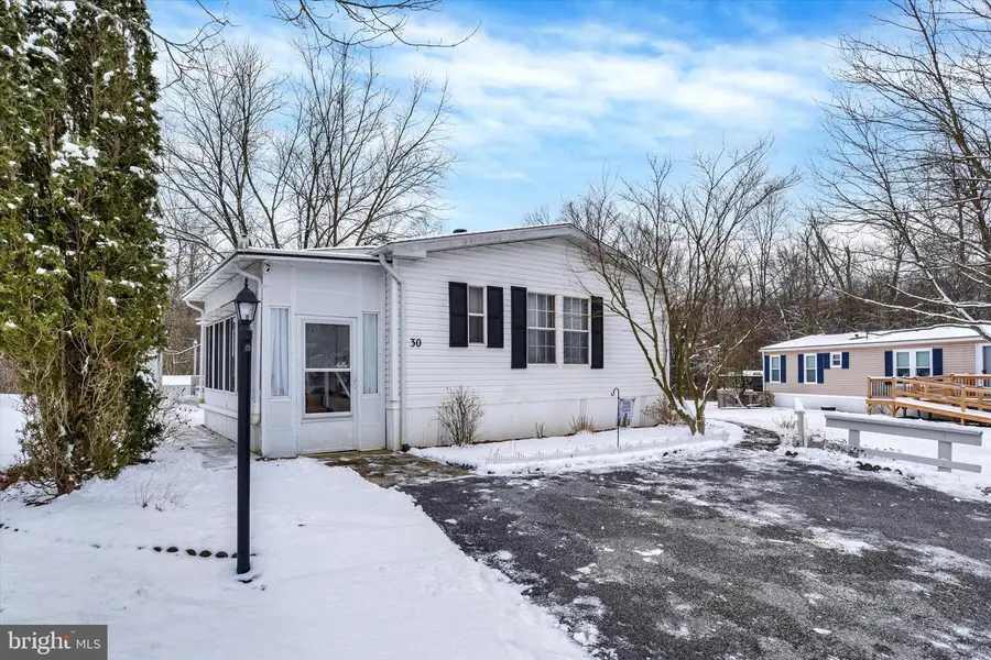 30 Meadow Run Pl, Harrisburg, PA 17112 - Image #2