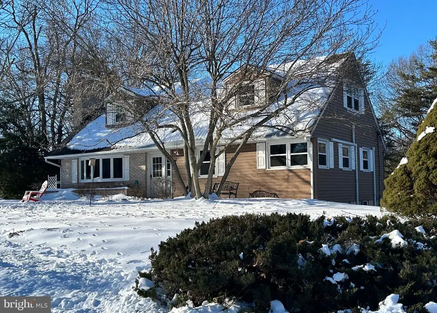 1211 Mountainview Blvd, Dauphin, PA 17018 - #2