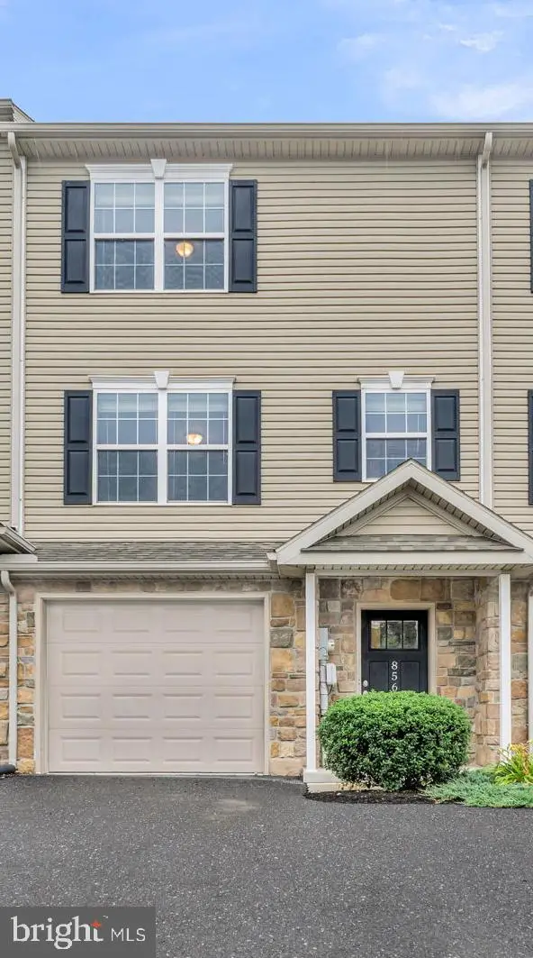 856 Gregs Dr, Harrisburg, PA 17111 - #1