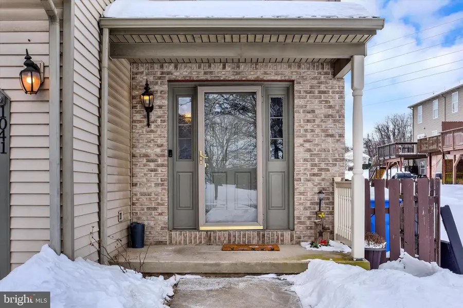 1041 Memory Ln, Harrisburg, PA 17111 - Image #2