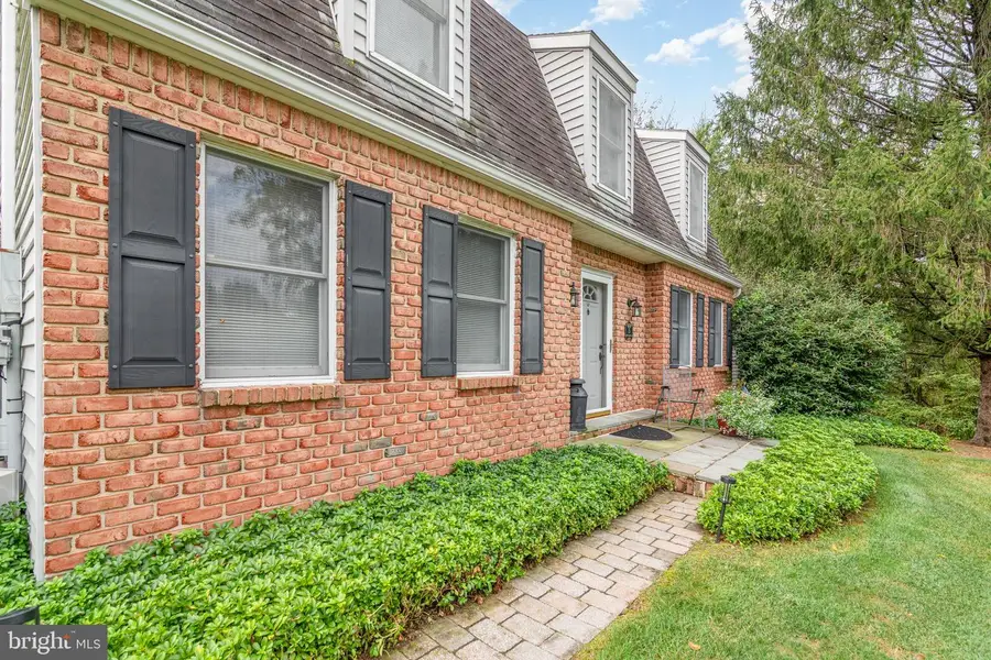 15 Bonnywick Dr, Harrisburg, PA 17111 - #2