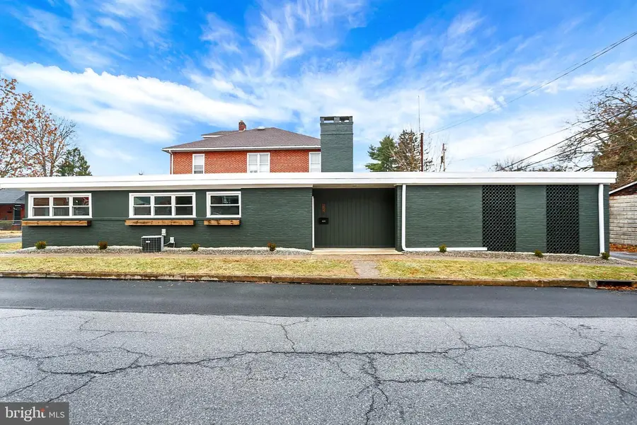 421 Lewis St, Harrisburg, PA 17110 - #2