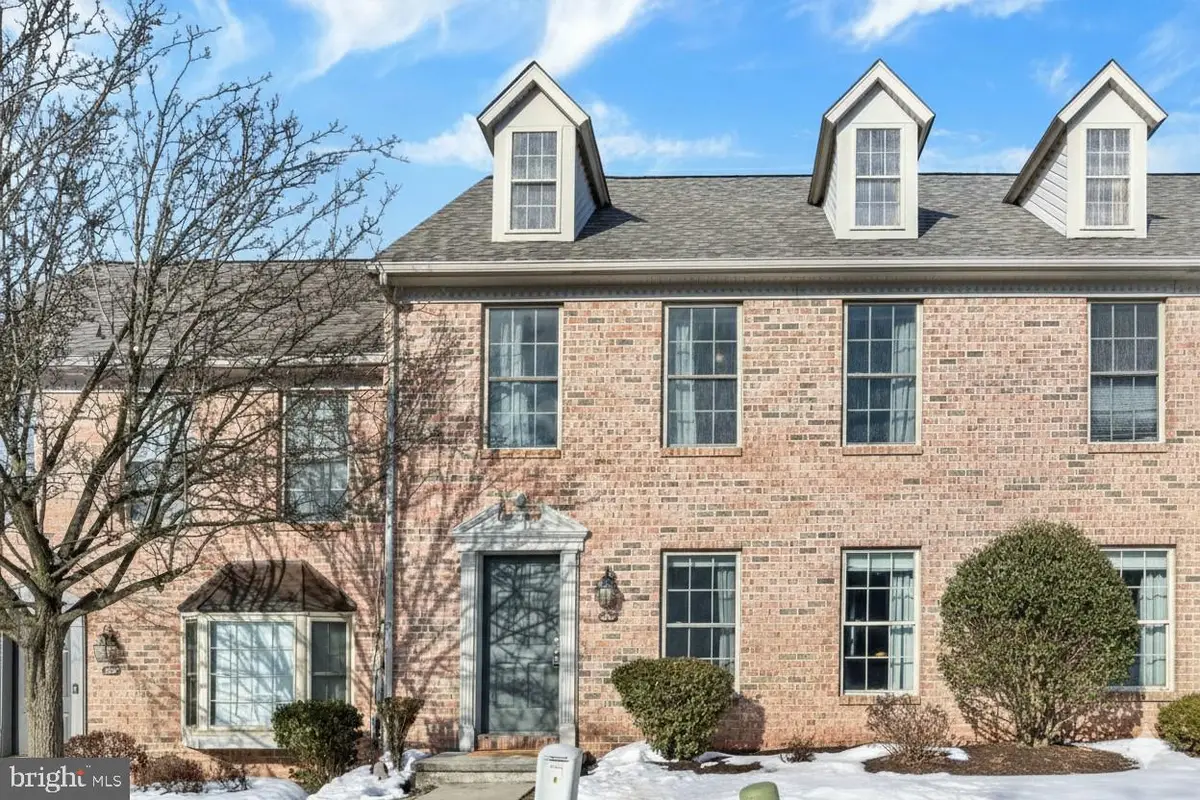 305 Saddle Ridge Ct, Harrisburg, PA 17110 - #1