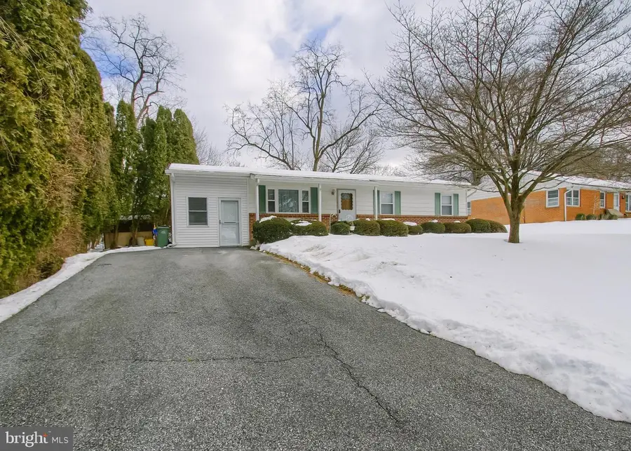 1075 Princess Dr, Harrisburg, PA 17113 - #2