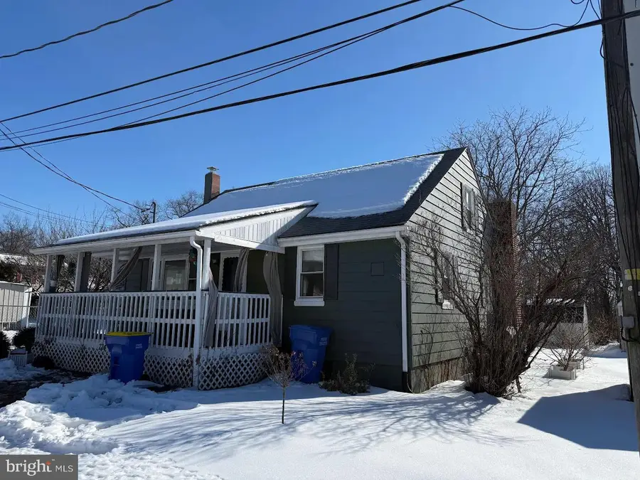 724 Penn St, Bressler, PA 17113 - #2