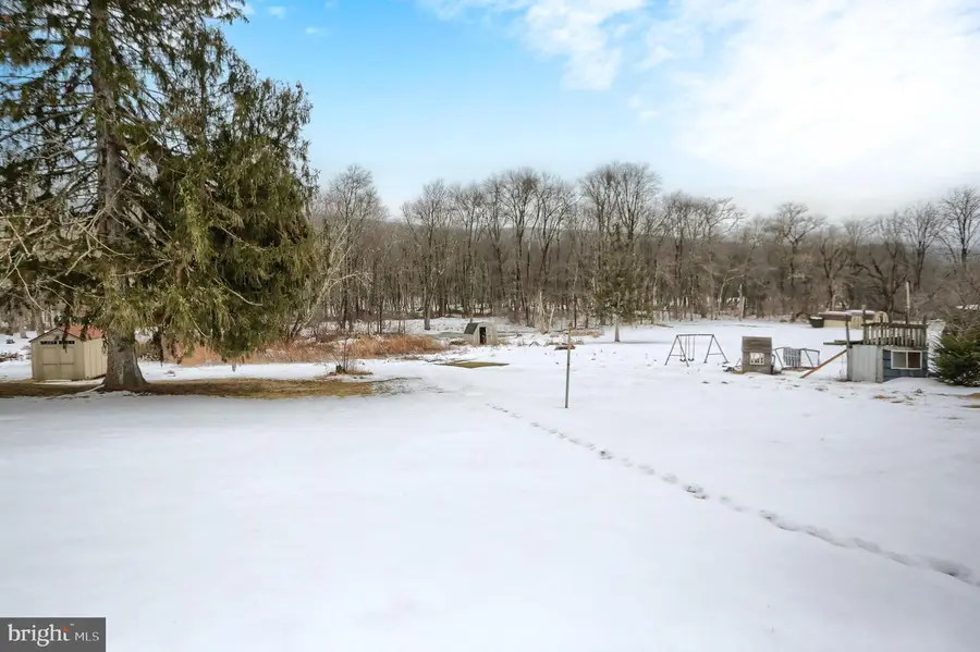 638 W Market St, Williamstown, PA 17098 - #2