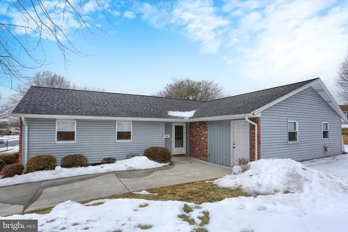 3708 Canterbury Rd, Harrisburg, PA 17109 - #1