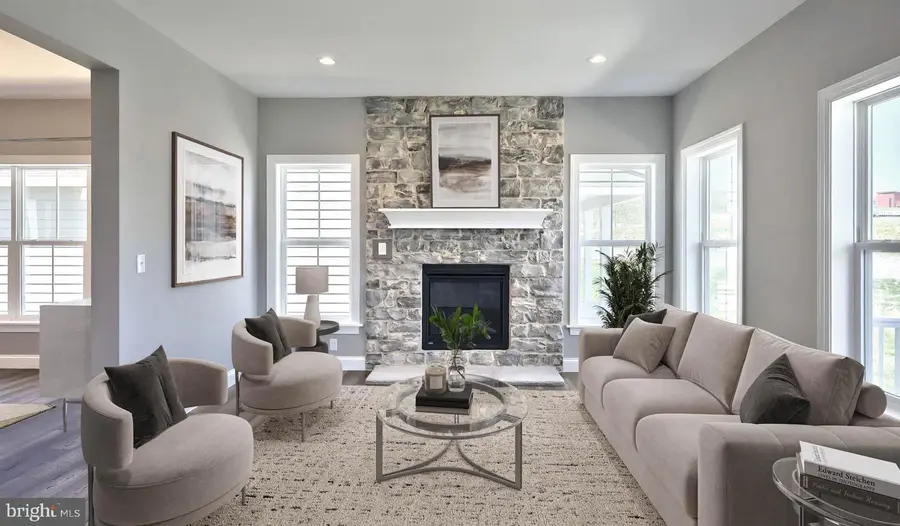 2424 Hawthorne Dr, Harrisburg, PA 17110 - #3