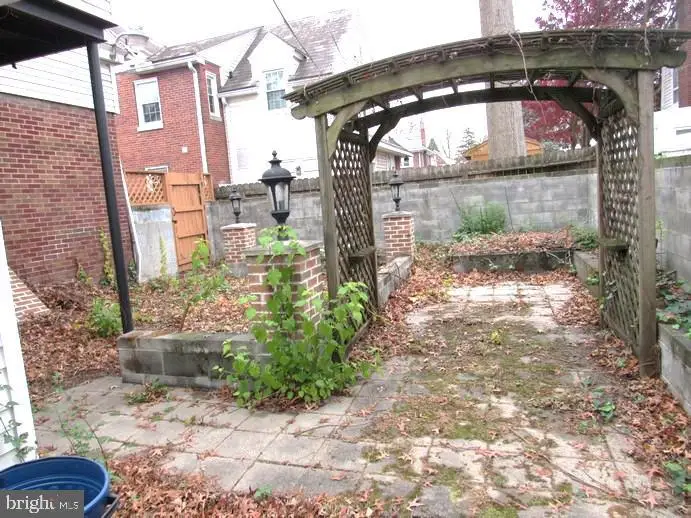 305 Montrose St, Harrisburg, PA 17110 - #3