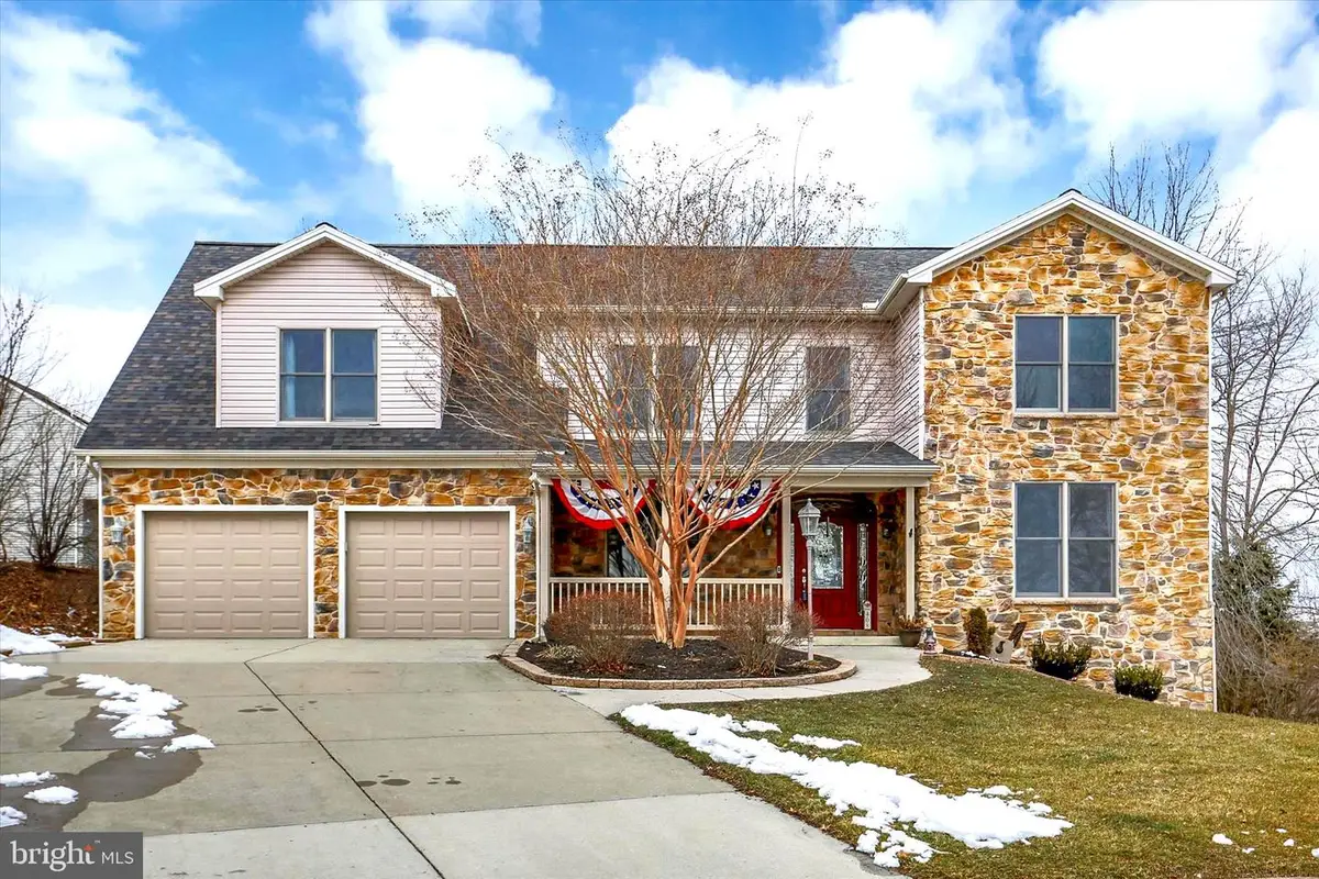 408 Grist Mill Rd, Hummelstown, PA 17036 - #1