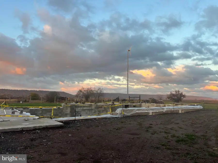 215 N 2nd St, Gratz, PA 17030 - #3