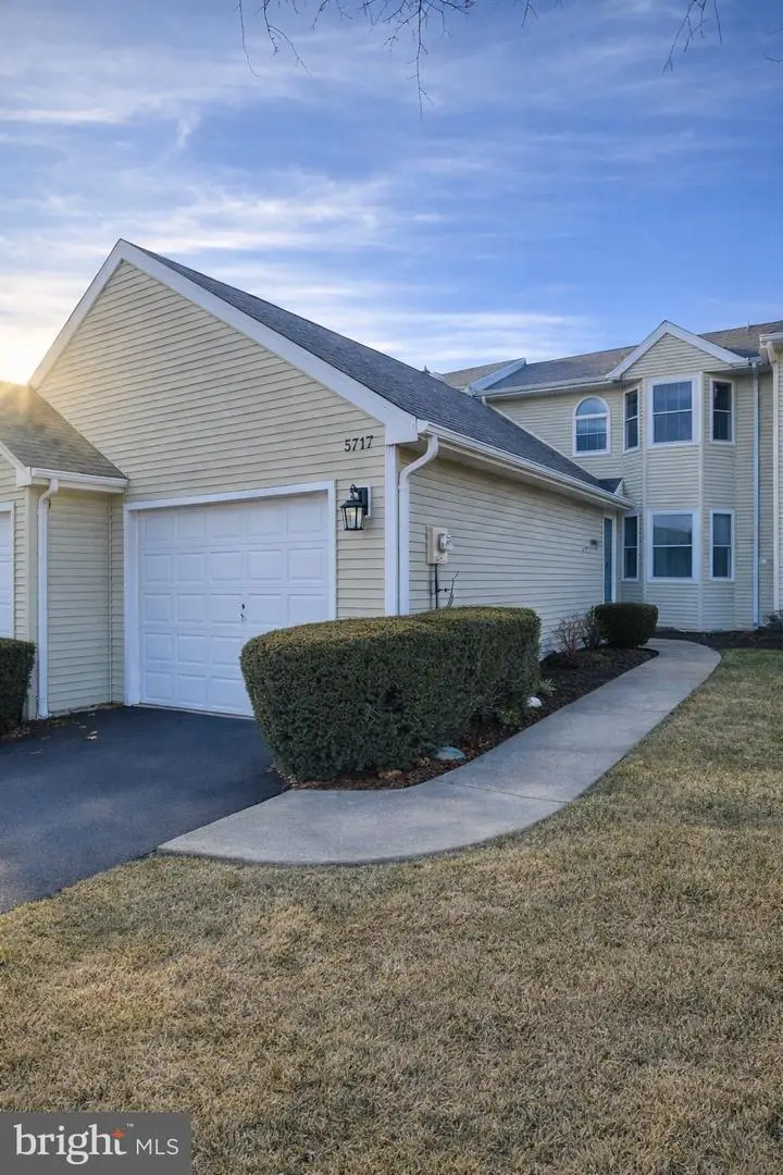 5717 Arklow Dr, Harrisburg, PA 17111 - #2