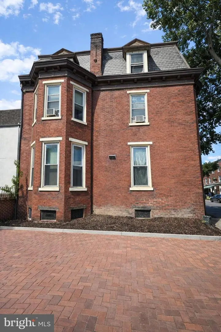 450 S 17th St, Harrisburg, PA 17104 - #1