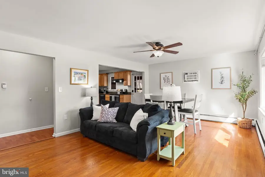 32 S John St, Hummelstown, PA 17036 - #3