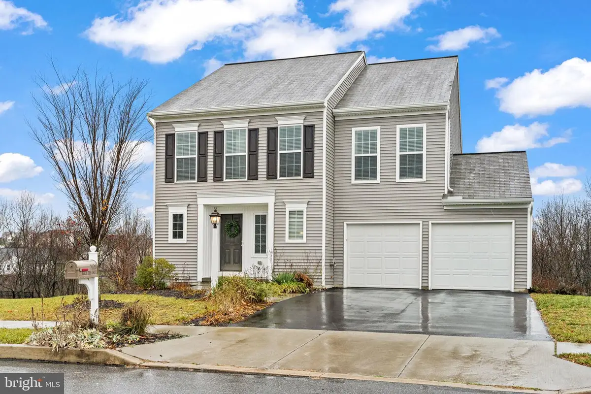 7020 Beech Tree Dr, Harrisburg, PA 17111 - #1