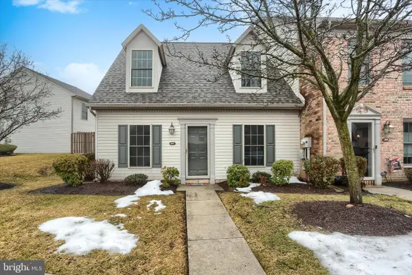 261 Saddle Ridge Dr, HARRISBURG, PA 17110