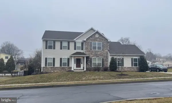 5988 Camden Dr, HARRISBURG, PA 17112