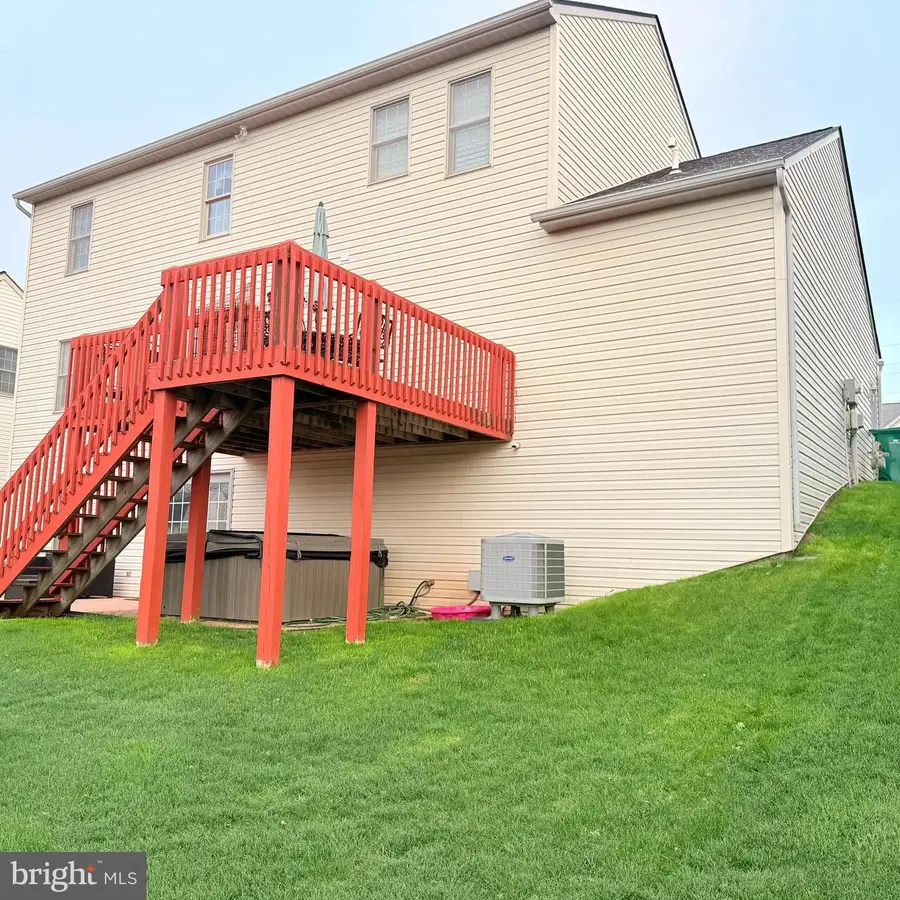 143 Jacobs Creek Dr, Hershey, PA 17033 - #3