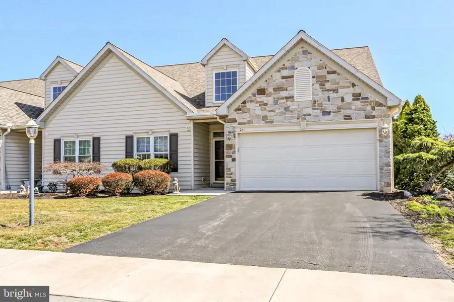 211 Brookridge Ct, Harrisburg, PA 17112 - #2