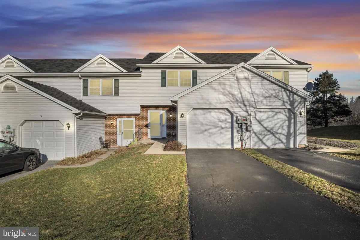 7214 Huntingdon St, Harrisburg, PA 17111 - #1