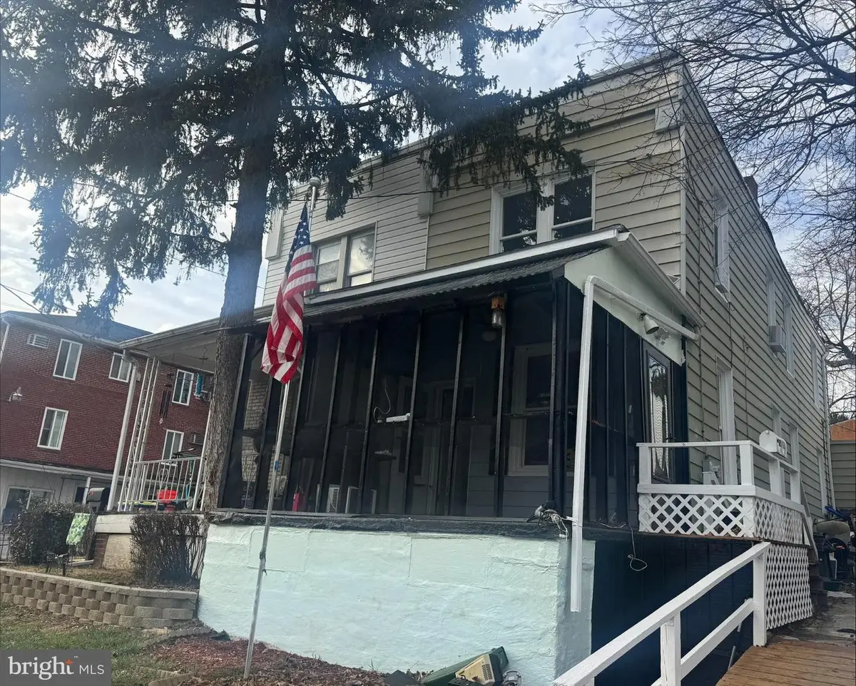 6720 Huntingdon St, Harrisburg, PA 17111 - #1