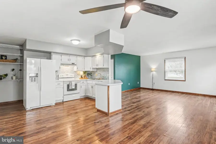 1801 Mountain View Rd, Middletown, PA 17057 - #3