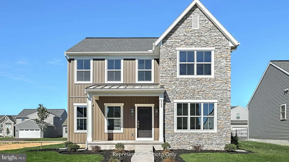 2420 Hawthorne Dr, Harrisburg, PA 17110 - #1