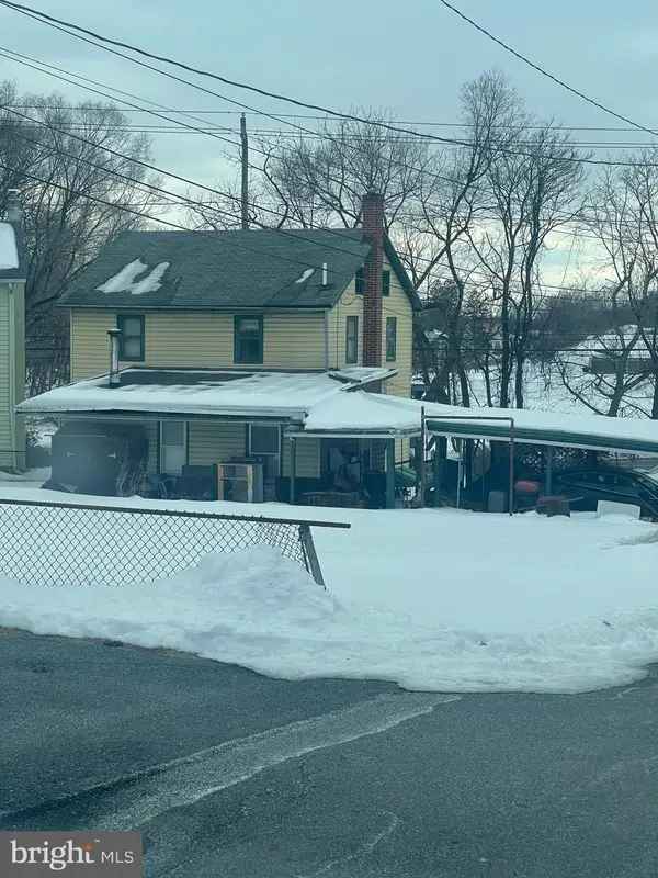 44 N Harrisburg St, OBERLIN, PA 17113