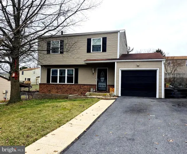 799 Martin Ln, HARRISBURG, PA 17111