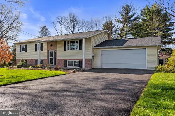 1600 Lori Lane Cir, HARRISBURG, PA 17110