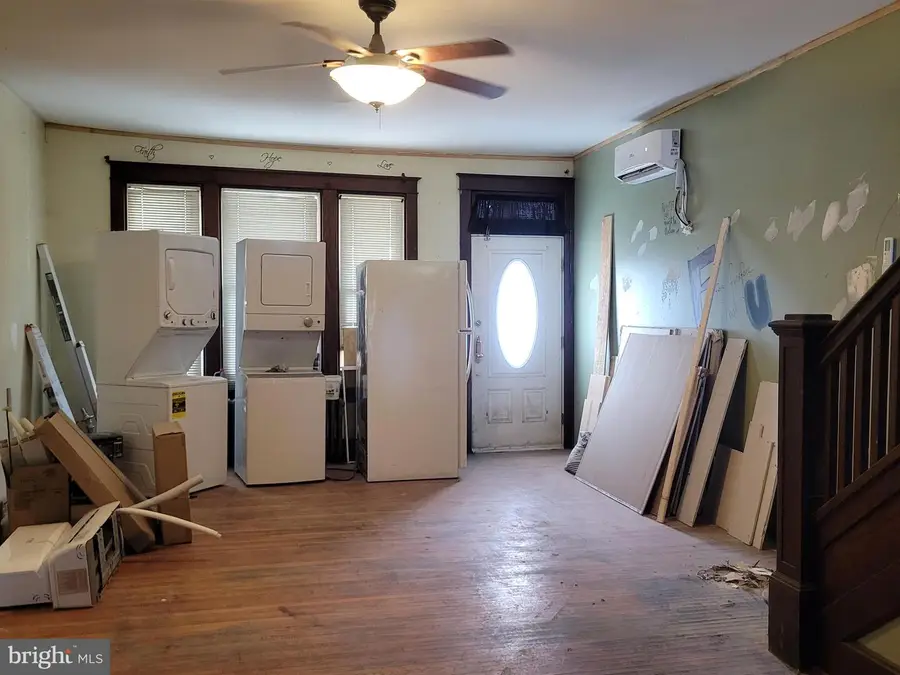 255 Union St, Millersburg, PA 17061 - #3