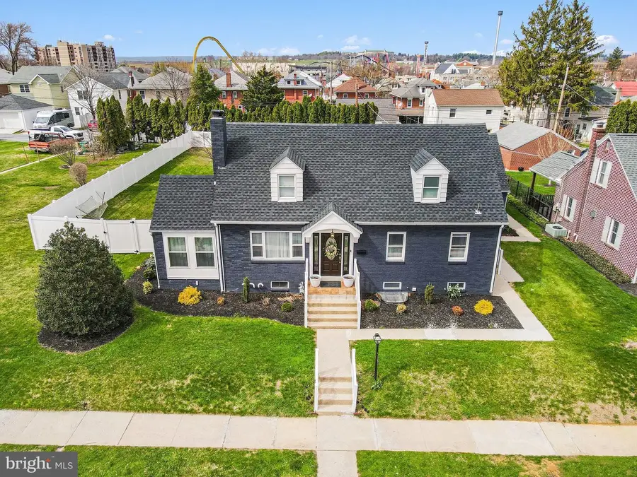 117 W Areba Ave, Hershey, PA 17033 - #2