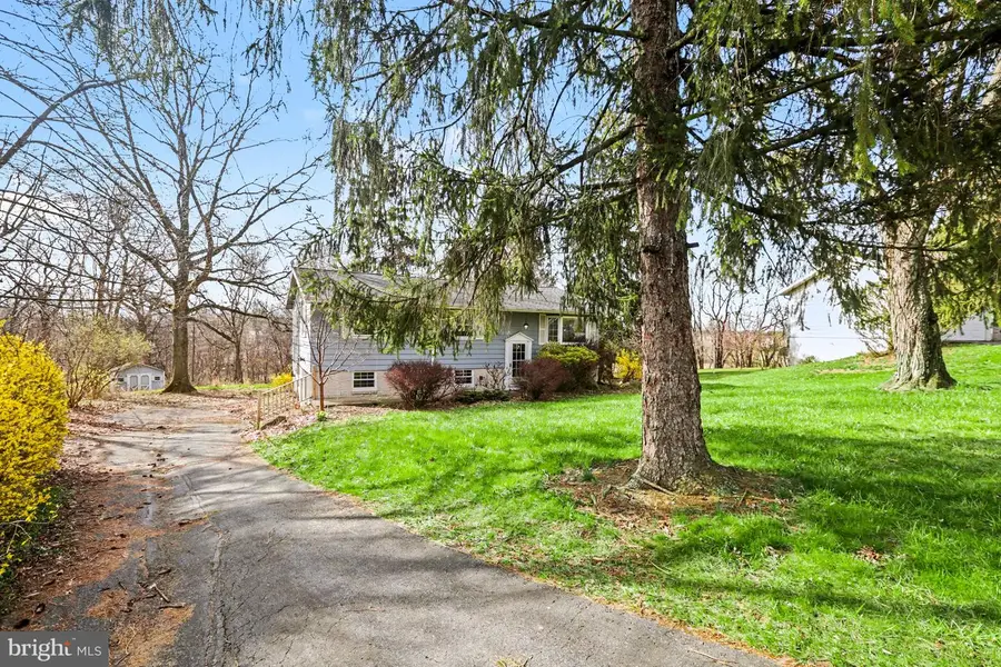 6085 Cherry Hill Rd, Harrisburg, PA 17111 - #2