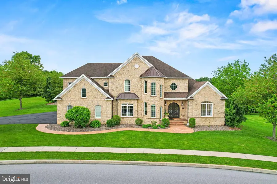740 Hampton Ct, Harrisburg, PA 17112 - #2